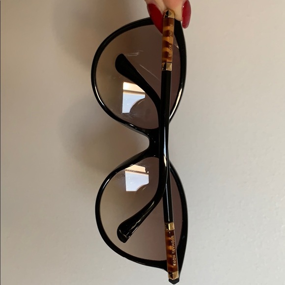 Michael Kors cat eye sunglasses - Picture 6 of 6